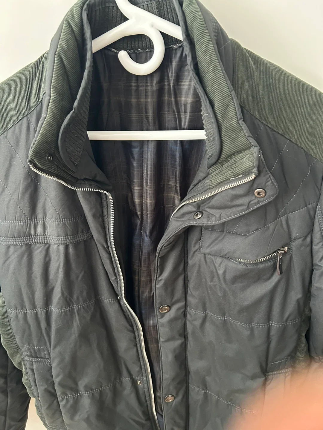 Men's Black Padded Jacket image indicator(2)