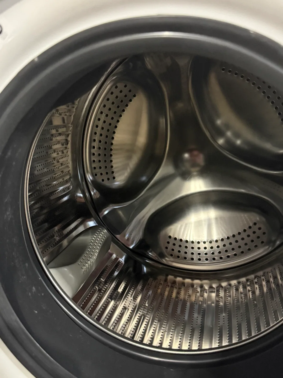 GE 24" All-in-One Washer & Dryer Combo image indicator(3)