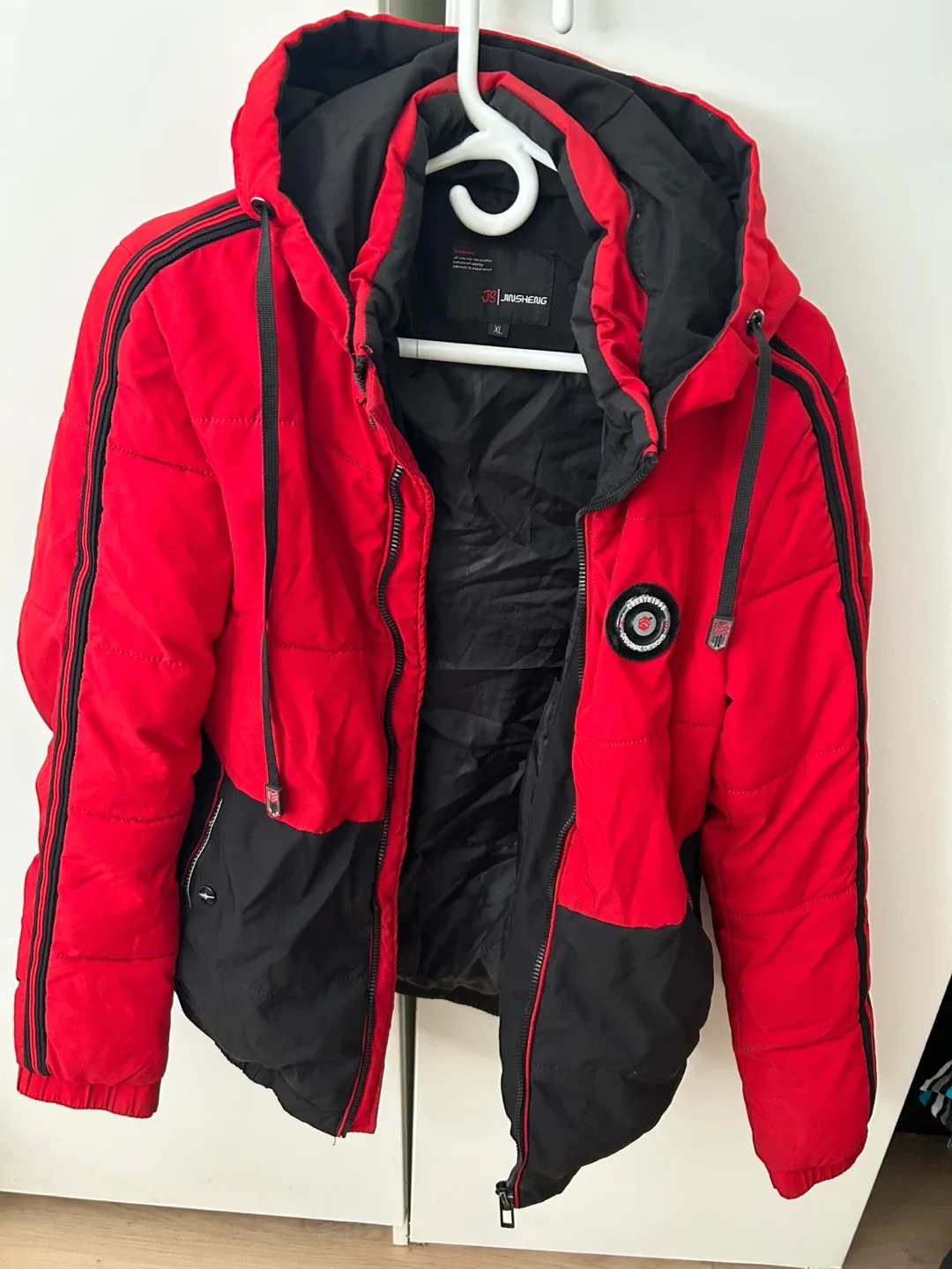 Jinsheng Red & Black Puffer Jacket - XL thumbnail