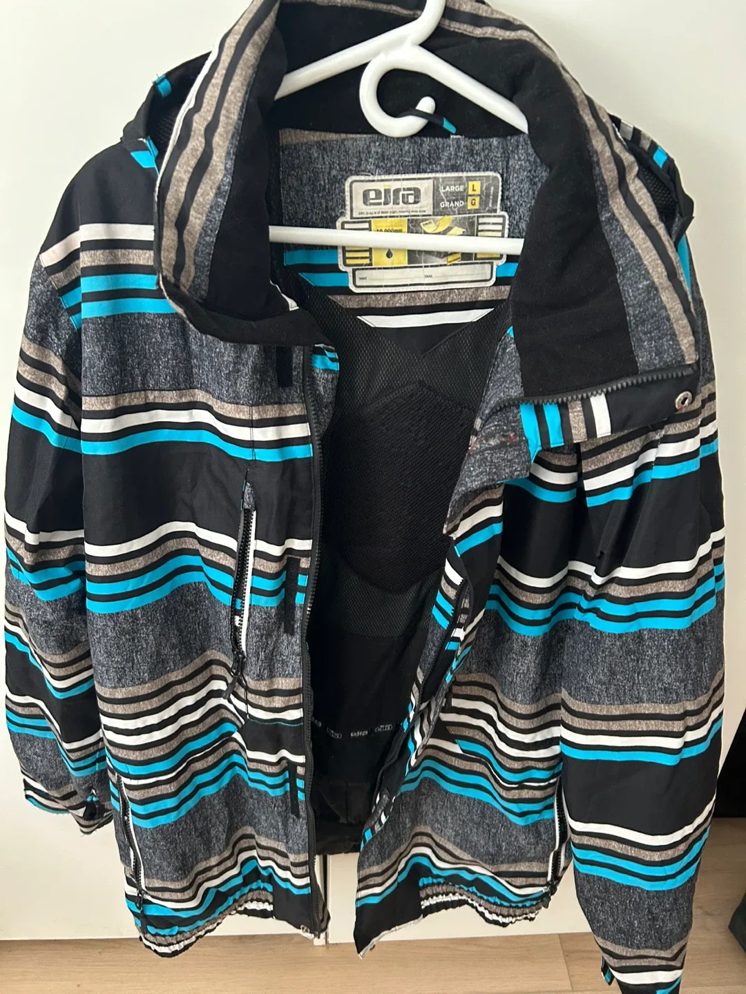 Eira Ski Jacket - Size Large thumbnail