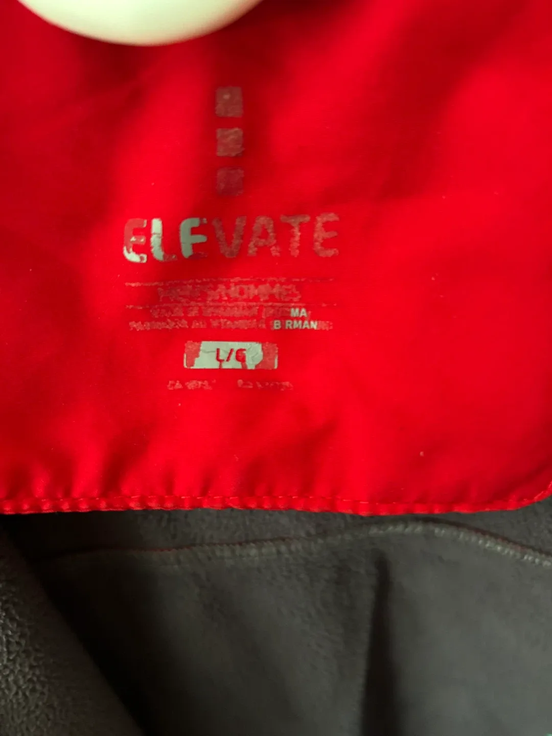 Elevate Red Jacket - Size L/G image indicator(3)