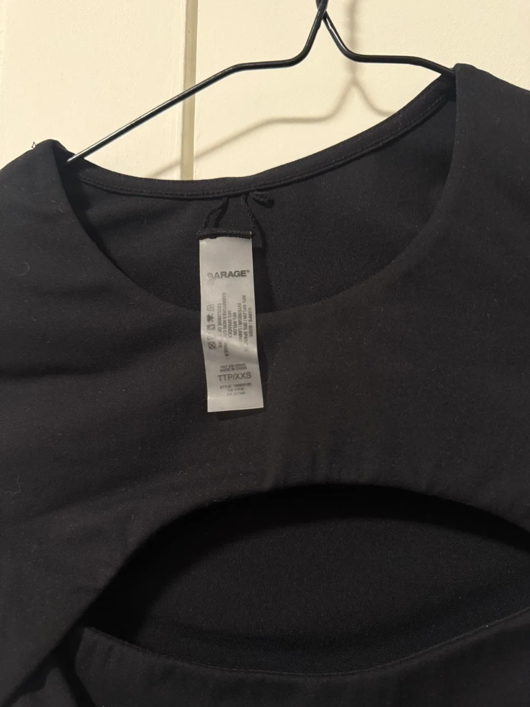 Garage Black Cutout Top - Size XXS image indicator(2)