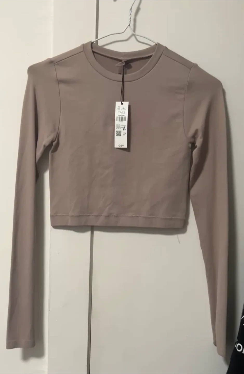 New 2 Garage Long Sleeve Crop Top - Size XS image indicator(4)