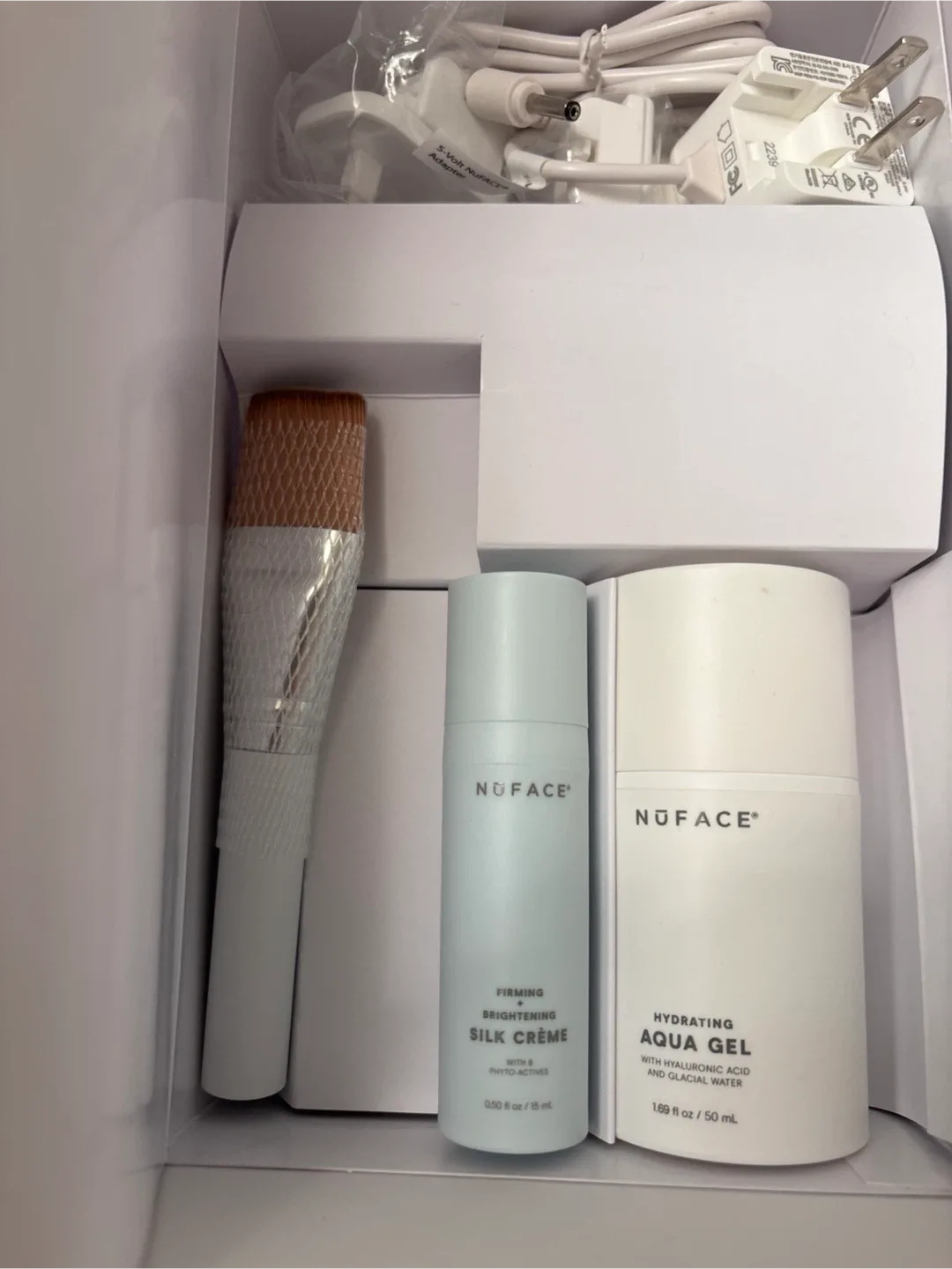 NuFace Trinity+ Pro Facial Toning Device - NEW image indicator(4)