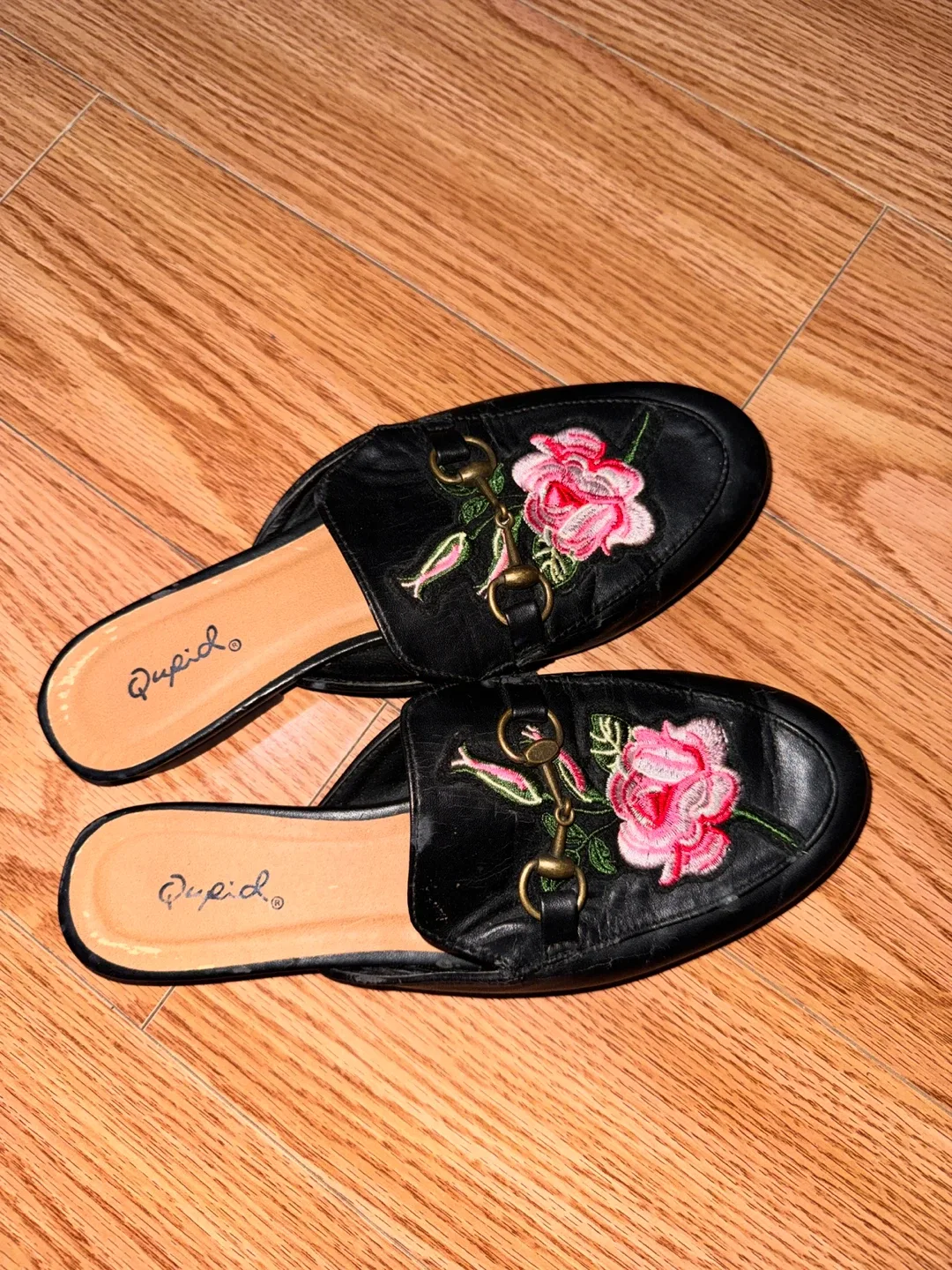 Qupid Black Floral Embroidered Mules