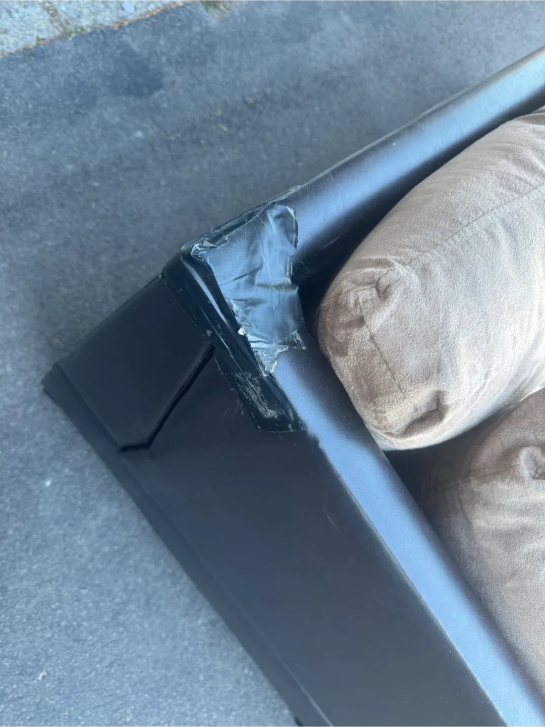 Beige Sectional Sofa with Ottoman image indicator(6)