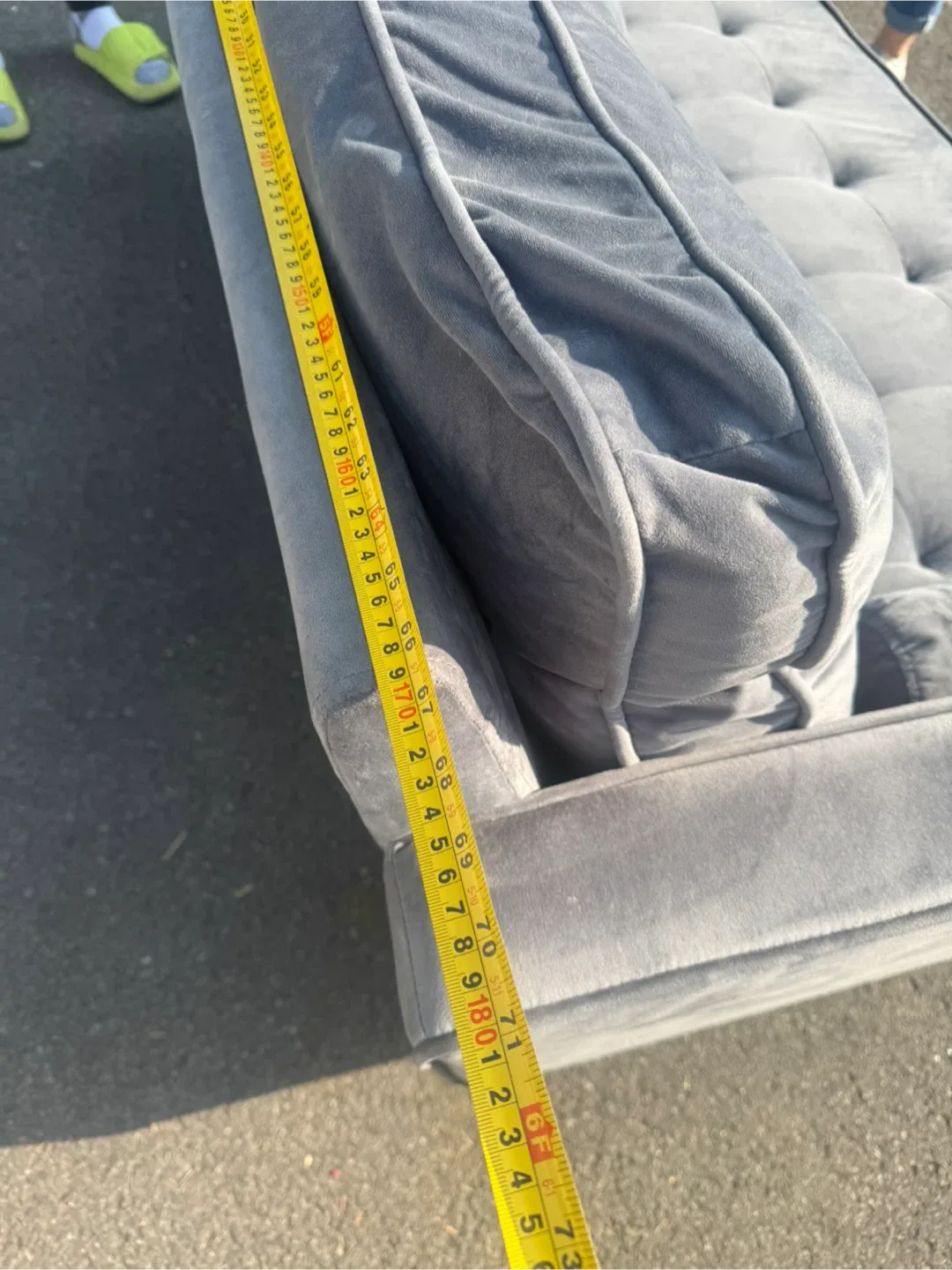 Grey Velvet Tufted Loveseat image indicator(8)