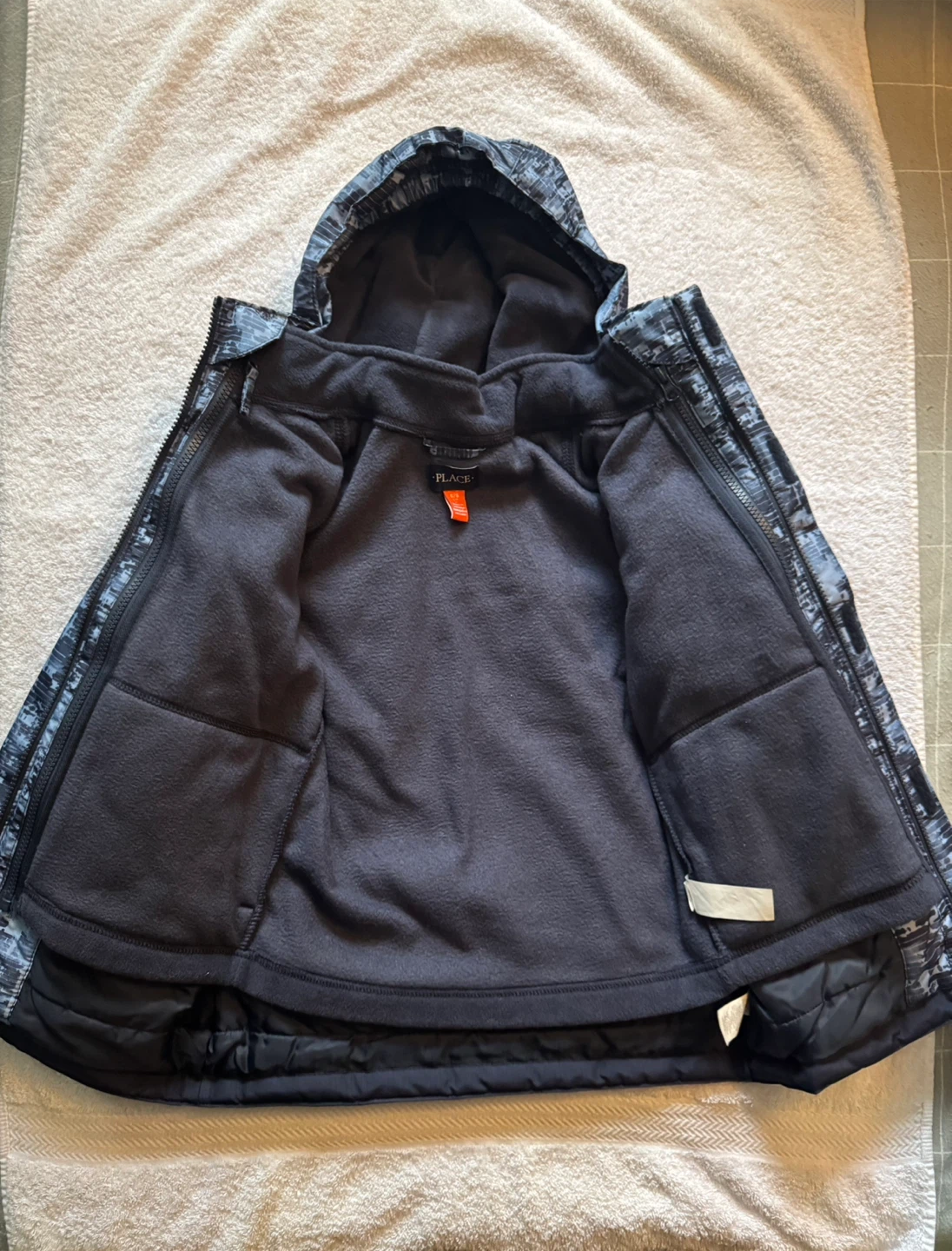 3-in-1 winter jacket, Size 5/6, brand new tag on - photo 3