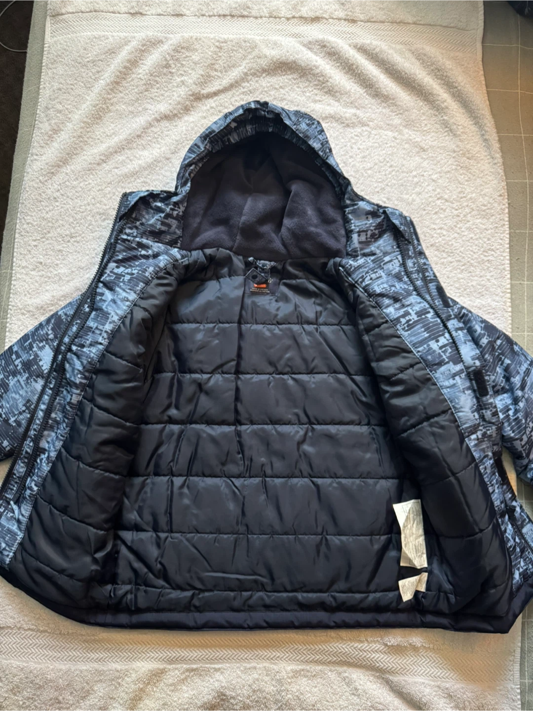 3-in-1 winter jacket, Size 5/6, brand new tag on - photo 4