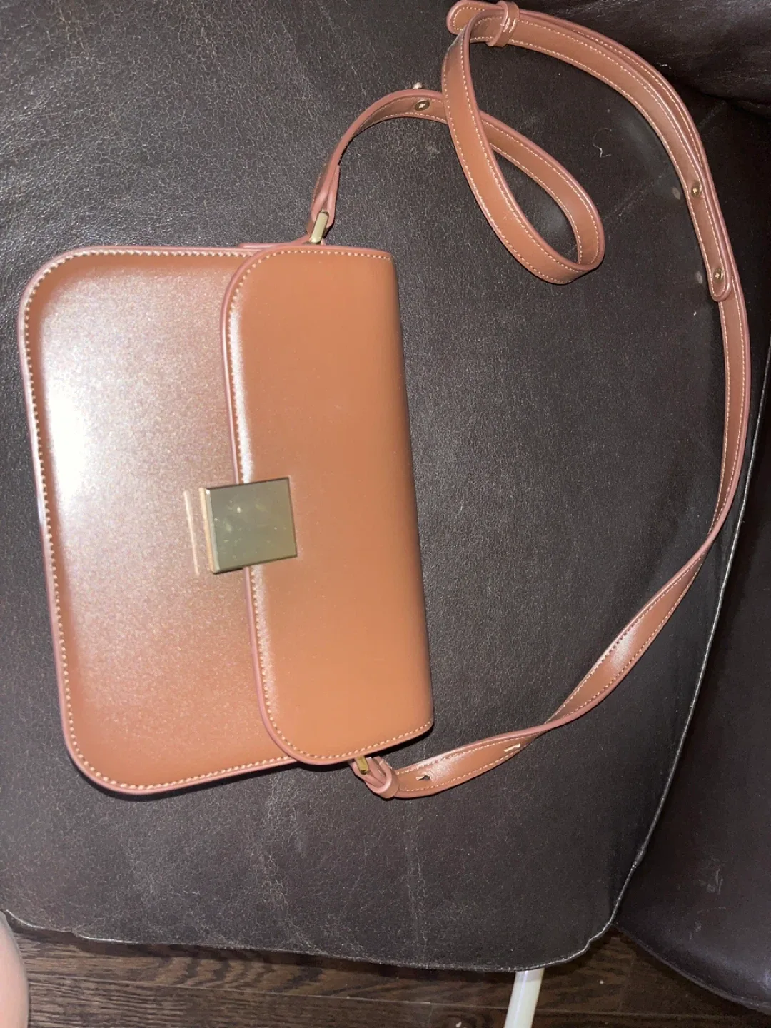 Brown Leather Shoulder Bag thumbnail
