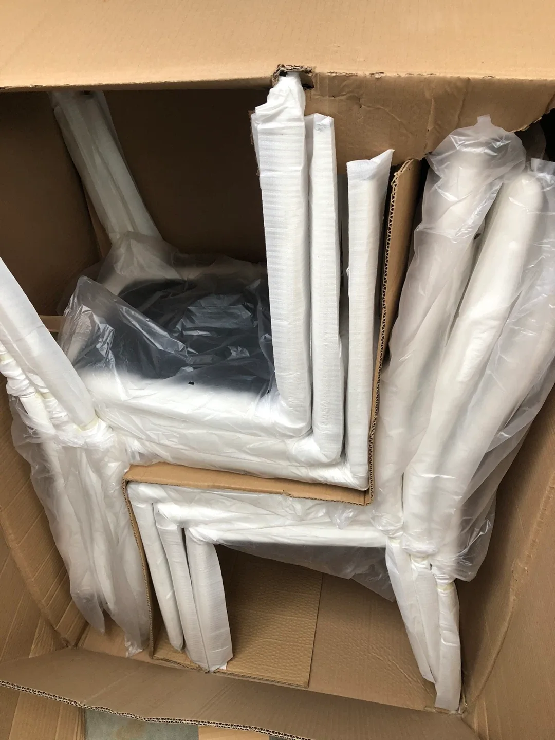 *Brand New*  6pc,Elizabeth Dining Chair in white image indicator(5)