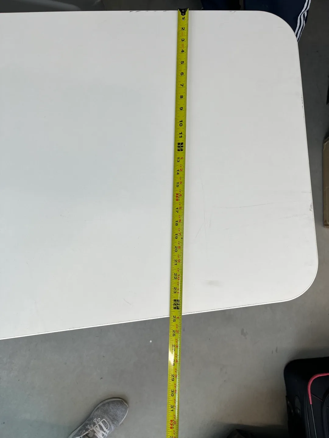 White Corner Desk - 47x31 inches image indicator(2)