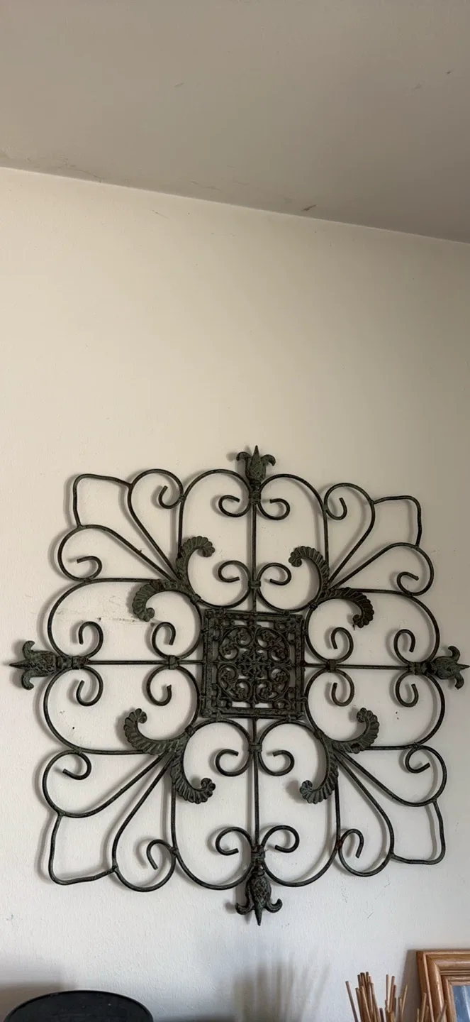 Metal Wall Decor thumbnail