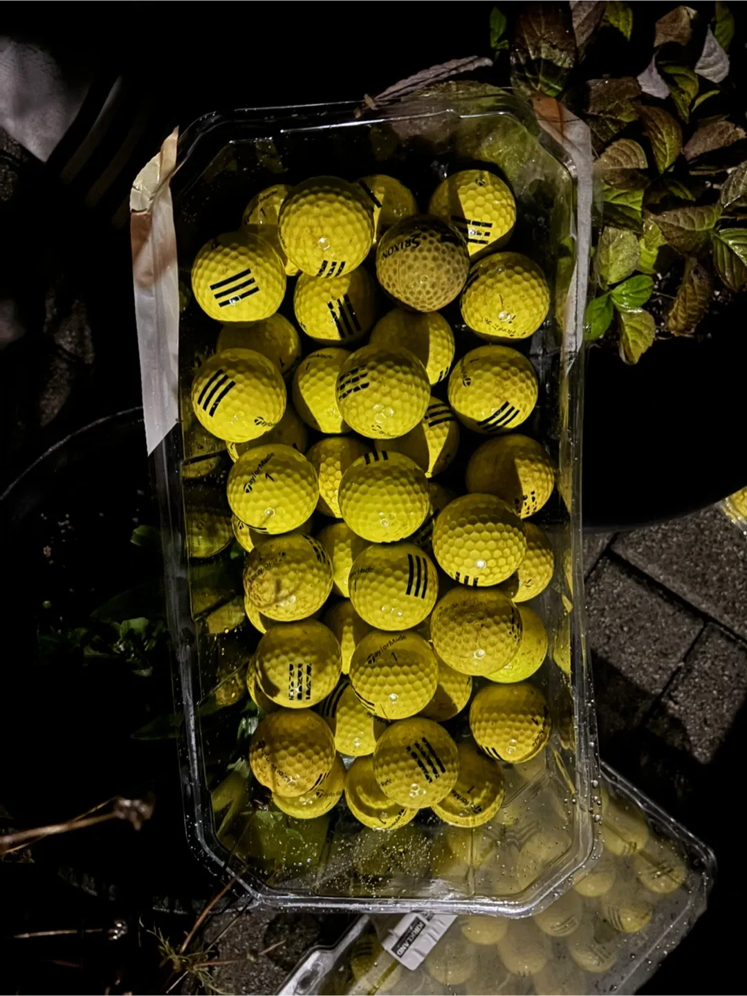 50 TaylorMade golf balls