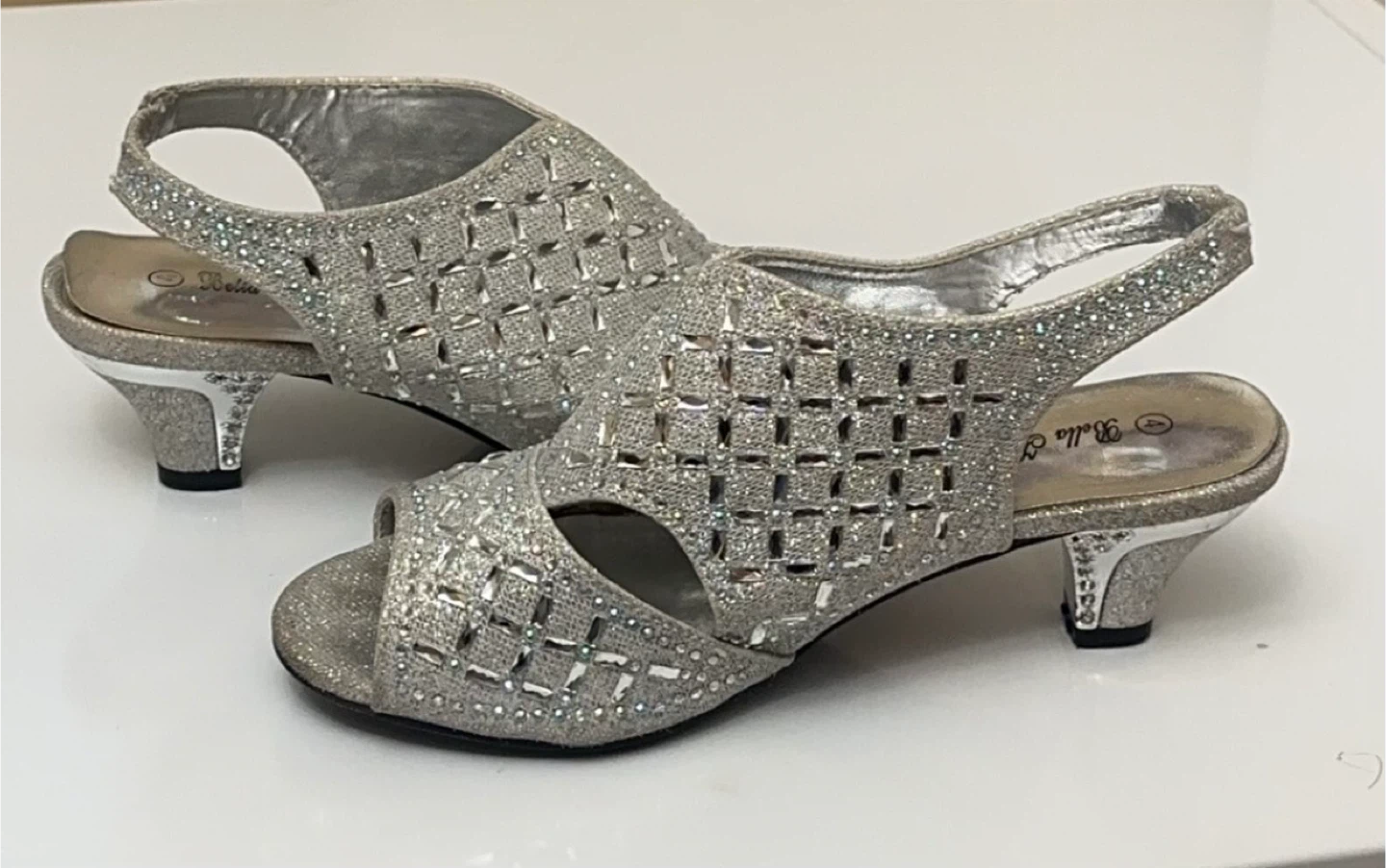 Silver Sandals with Heels & Rhinestone Girl’s size 4