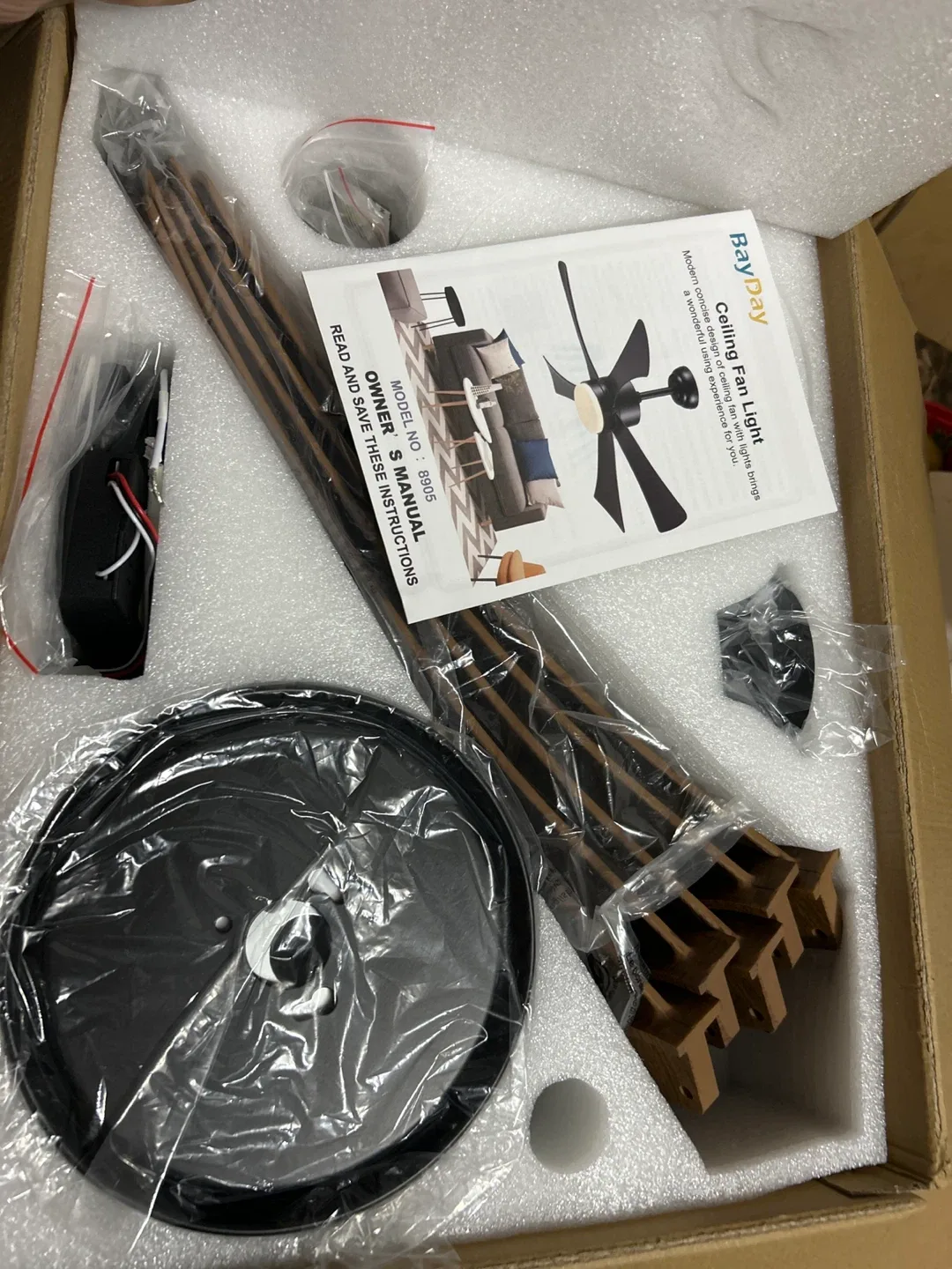 BayDay 42-inch Ceiling Fan Light - New in Box! image indicator(2)