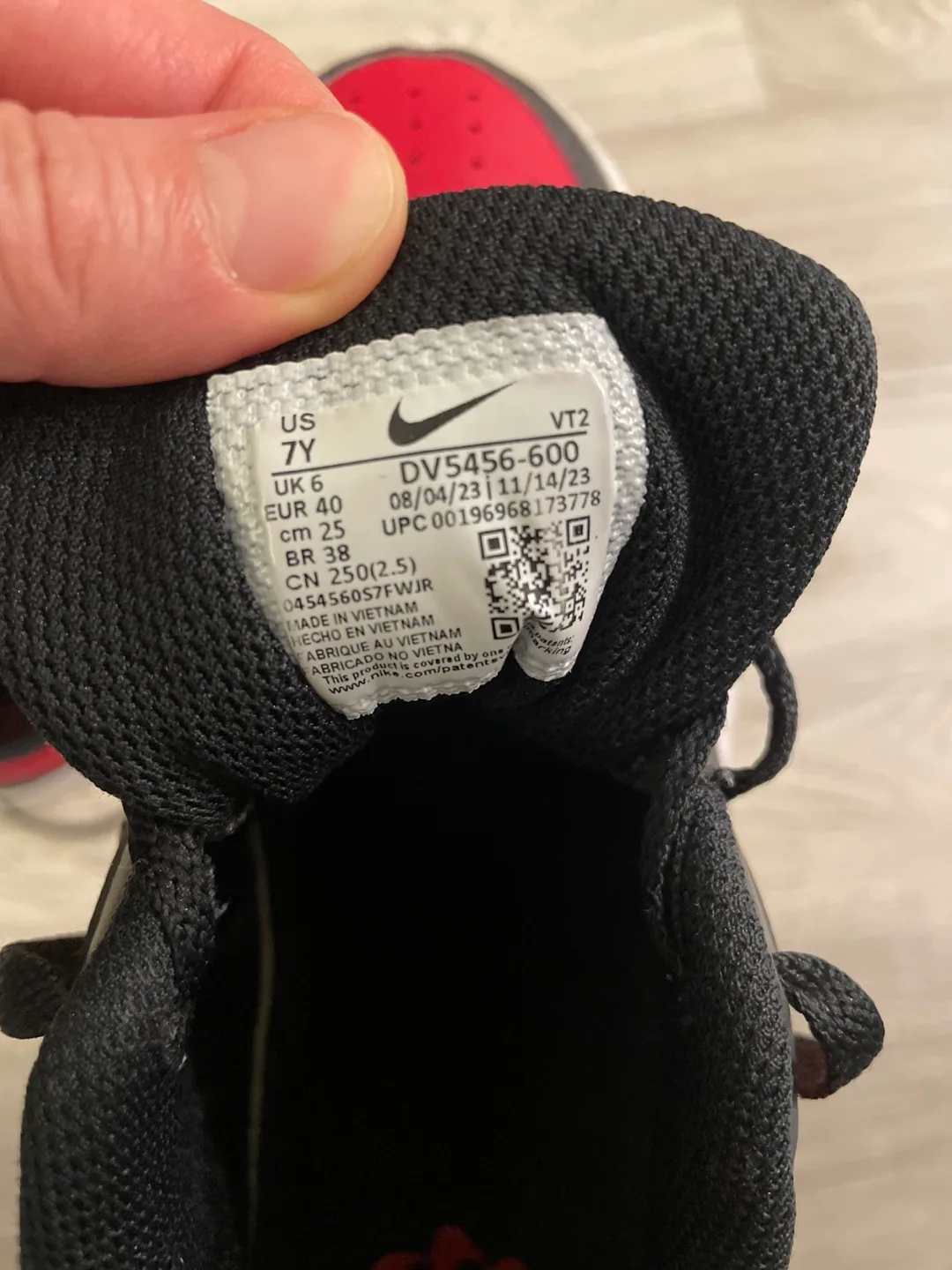 Nike Court Borough Low 2 Red/Black Youth Size 7Y image indicator(3)