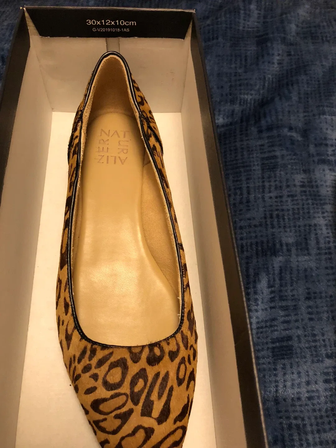 Naturalizer Aliz Rayna Cheetah Print Flats - Size 8M image indicator(3)