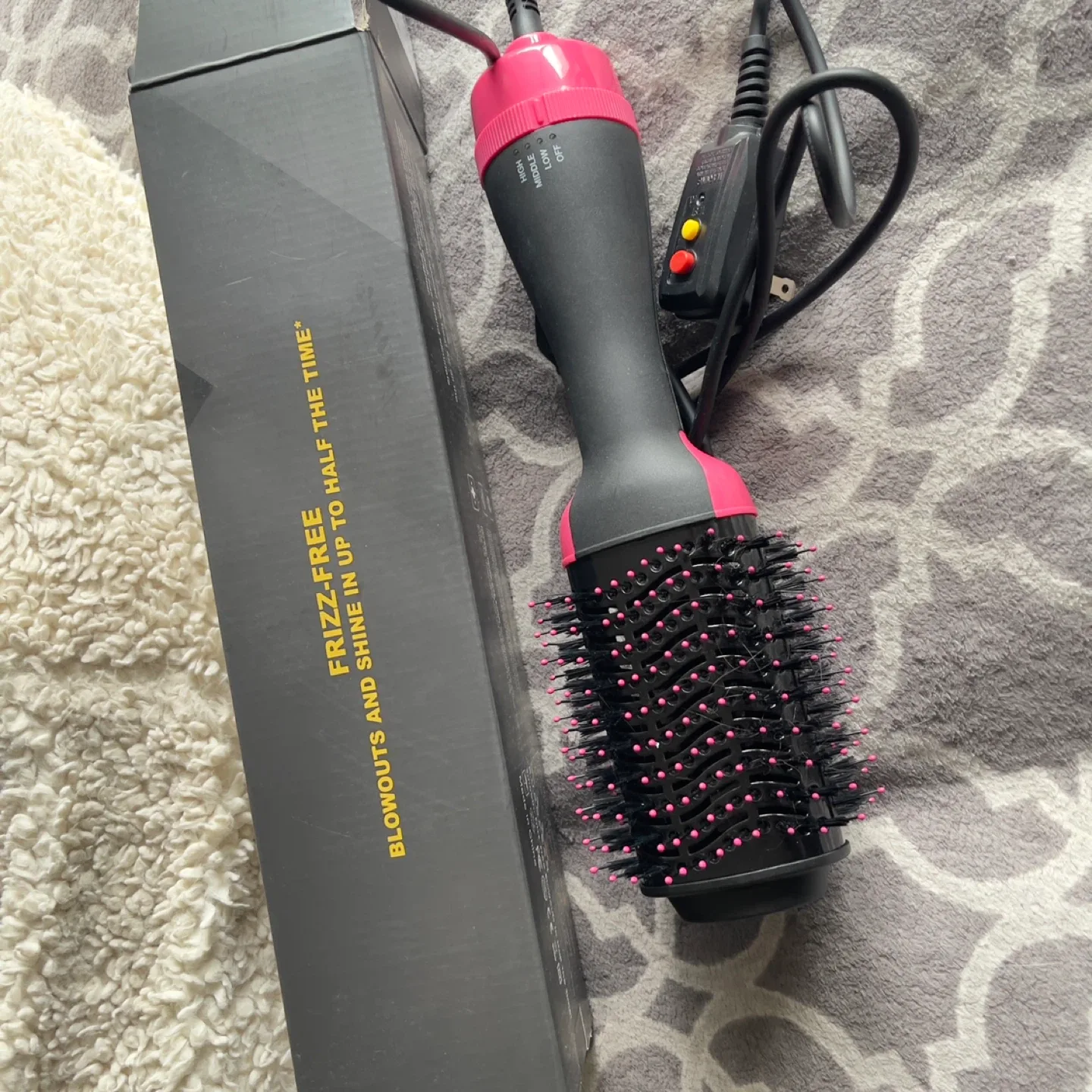 One Step Hair Dryer & Volumizer Hot Air Brush image indicator(2)