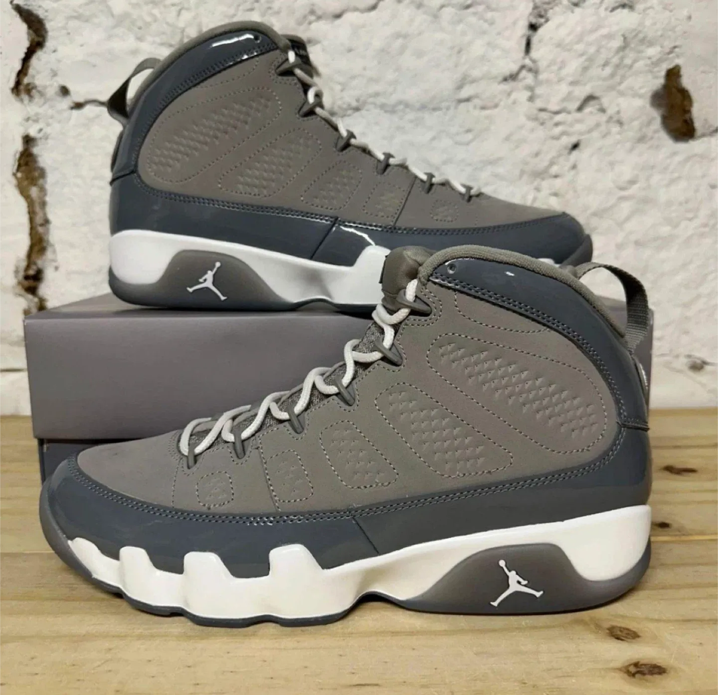 Air Jordan 9 Retro Cool Grey Shoes thumbnail