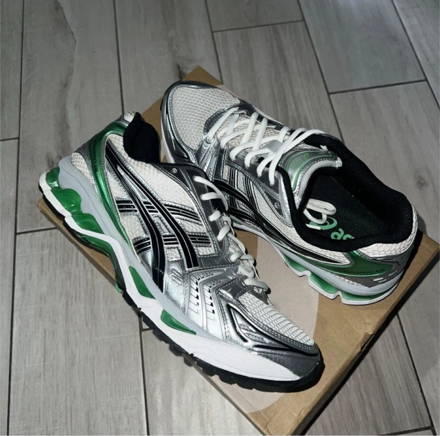 Asics Gel-1130 White/Green Sneakers thumbnail