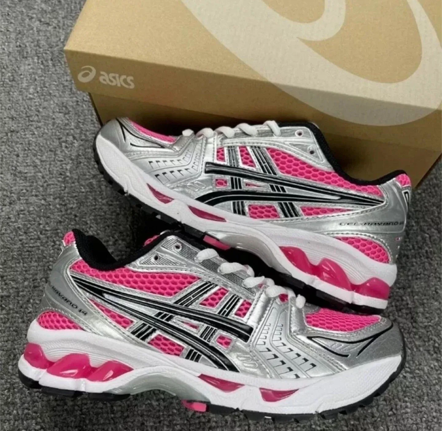 Asics Gel-Kayano 14 Pink/Silver thumbnail