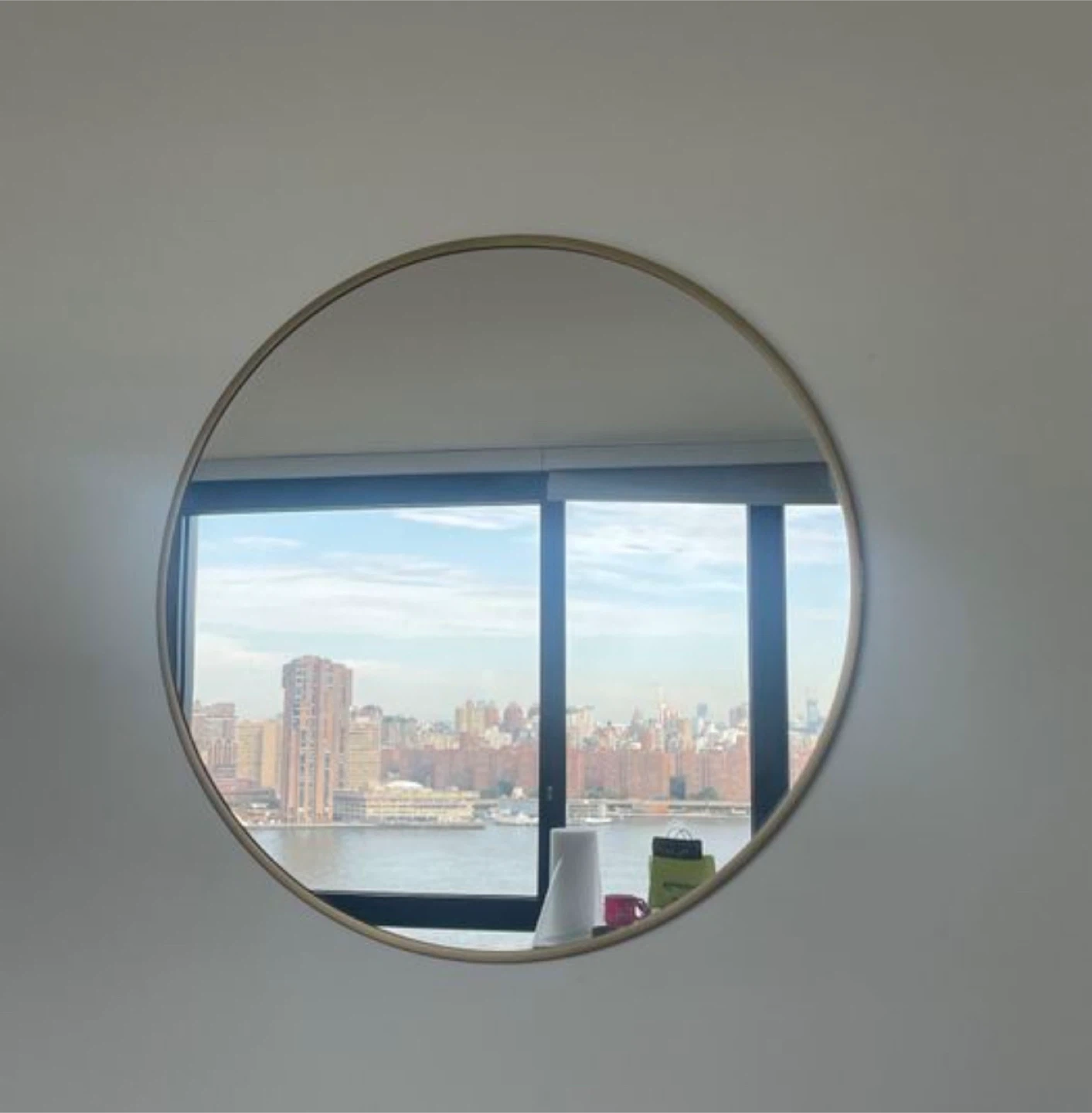 Round Mirror