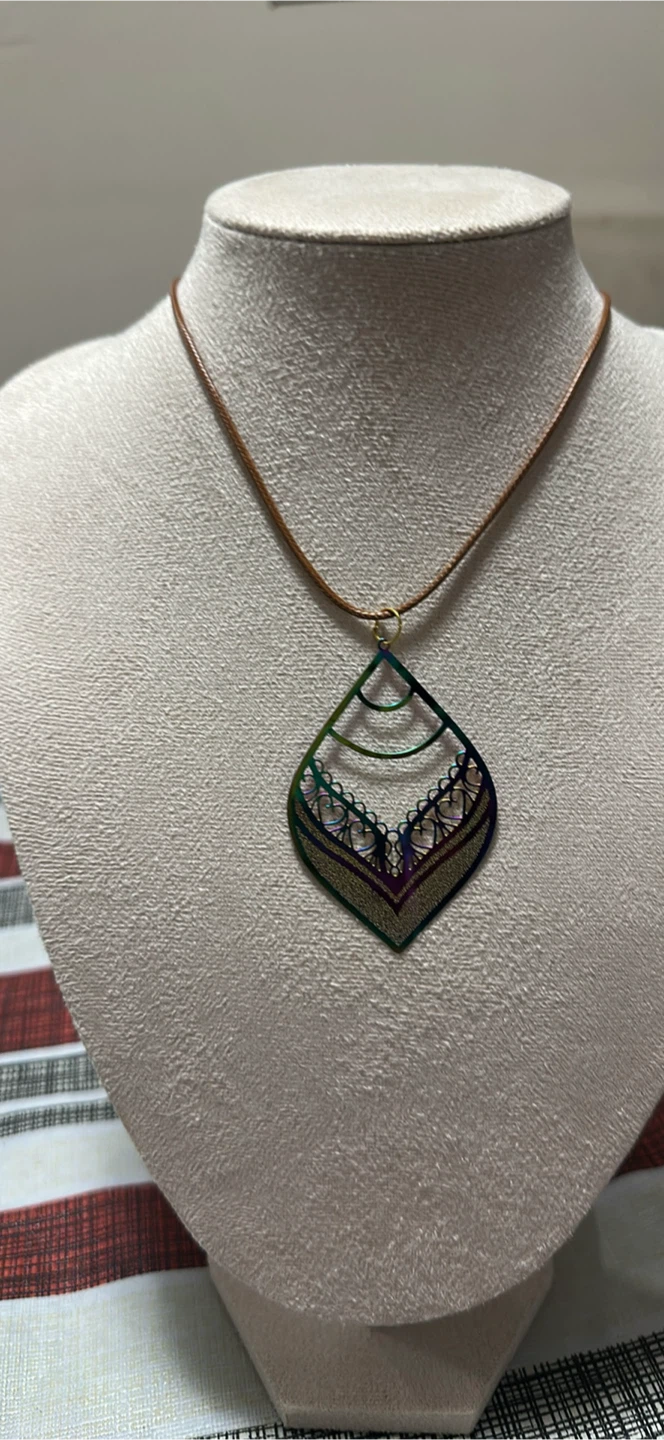Necklace with colourful pendant