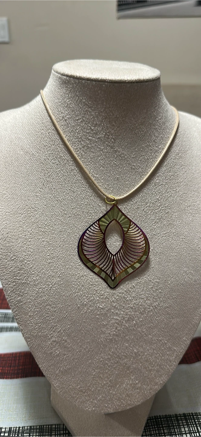 Necklace with colourful pendant - photo 4