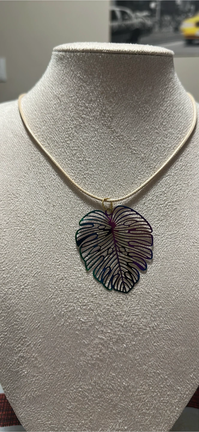 Leaf Pendant Necklaces