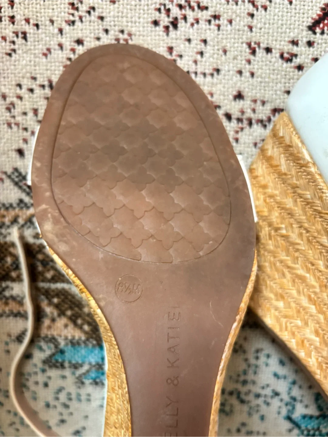 Kelly & Katie White Wedge Sandals - Size 8.5 image indicator(4)