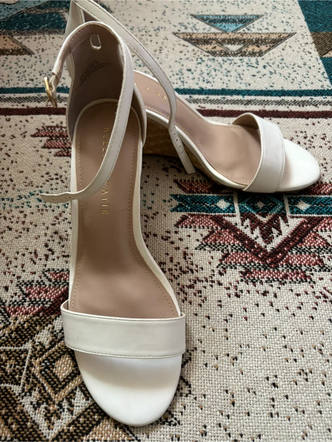Kelly & Katie White Wedge Sandals - Size 8.5 image indicator(3)