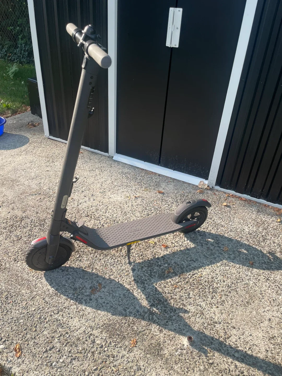 Ninebot Segway Electric Scooter image indicator(2)