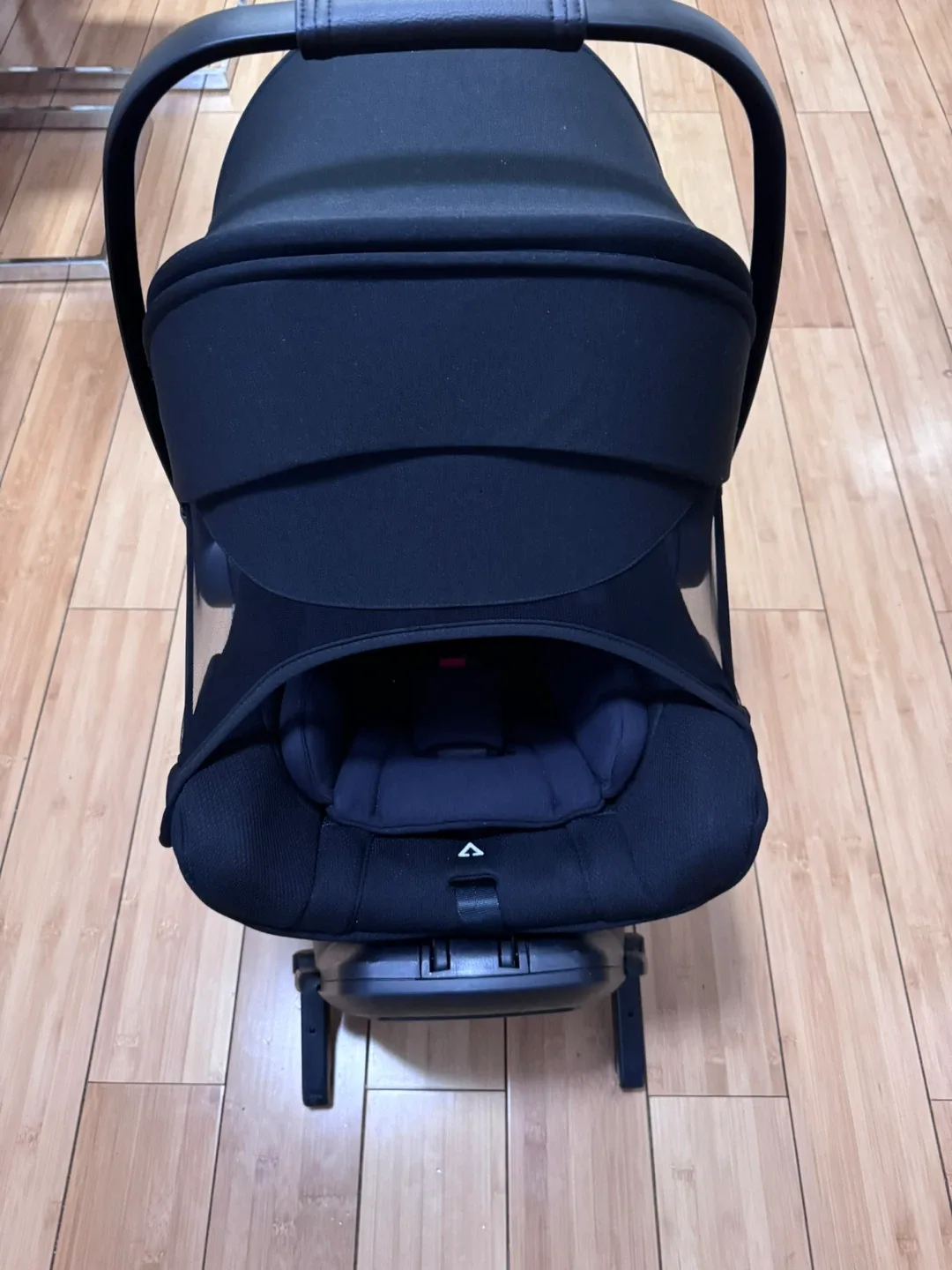 Bugaboo Turtle Air by Nuna Infant Car Seat - Black image indicator(2)