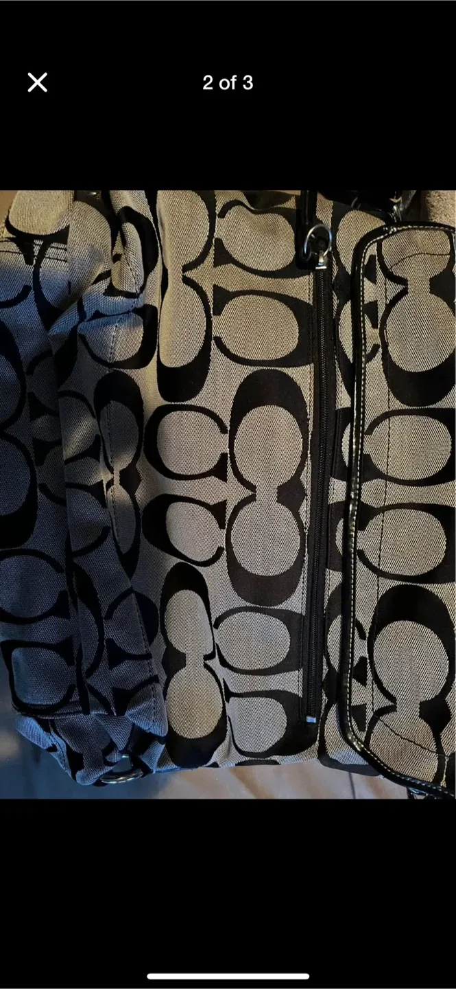 Coach Signature Black/Grey crossbody bag image indicator(2)