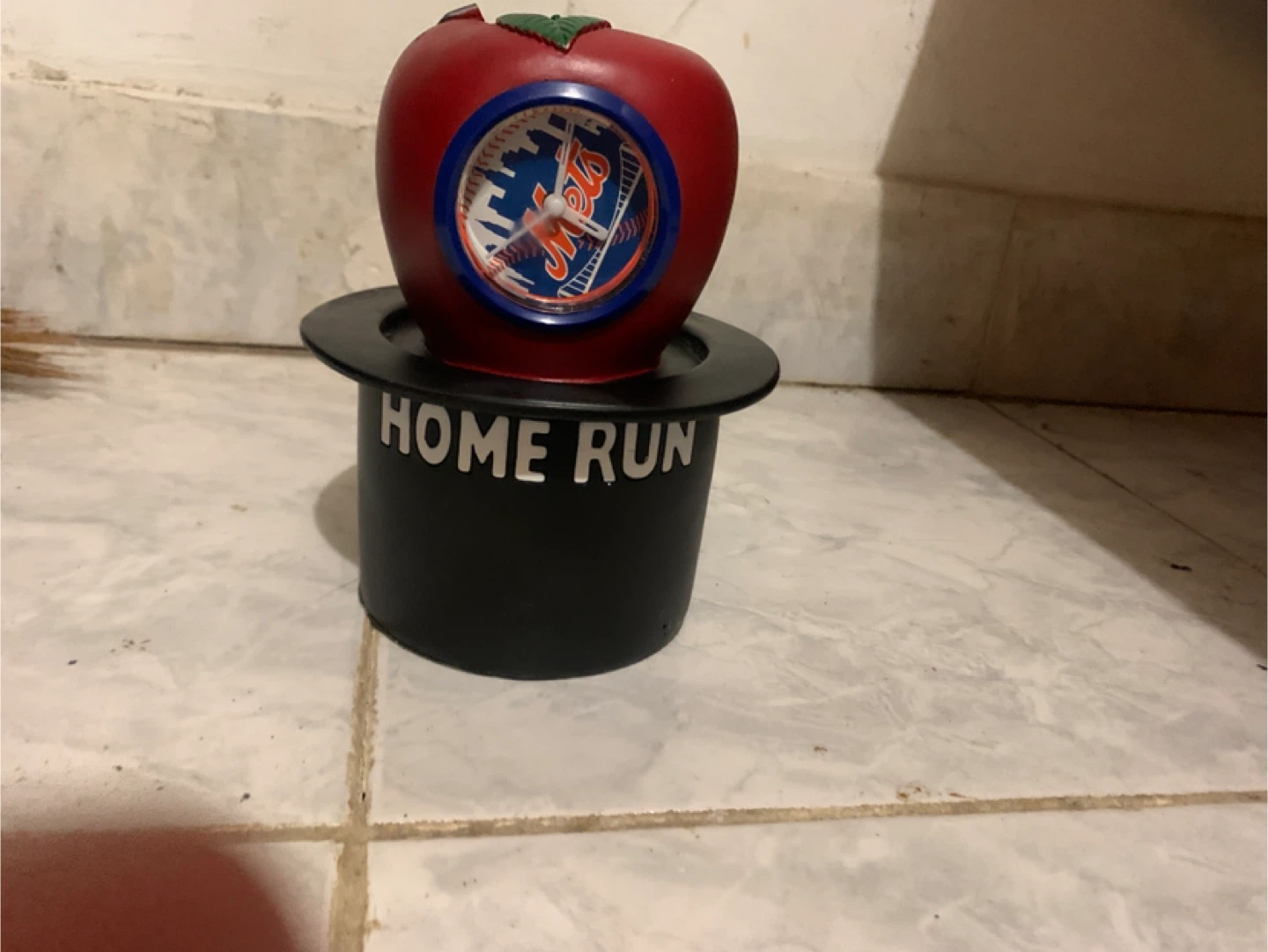 NY Mets Apple Clock Home Run - photo 2