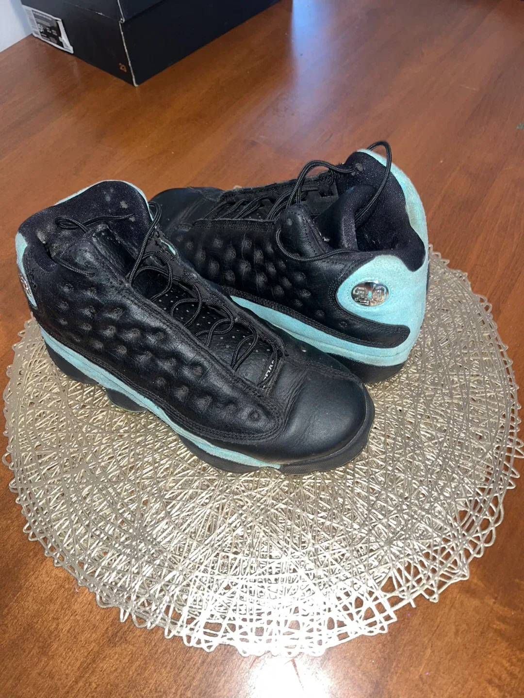 Air Jordan 13 Retro Black/Aurora Green image indicator(2)