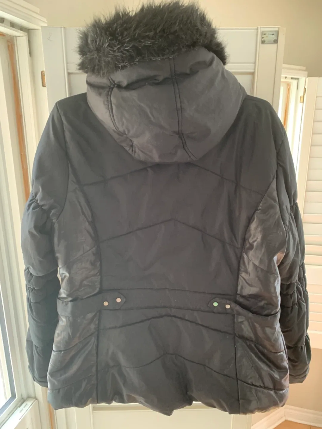 Girls Teen / Youth Hooded Winter Jacket (XL) image indicator(3)