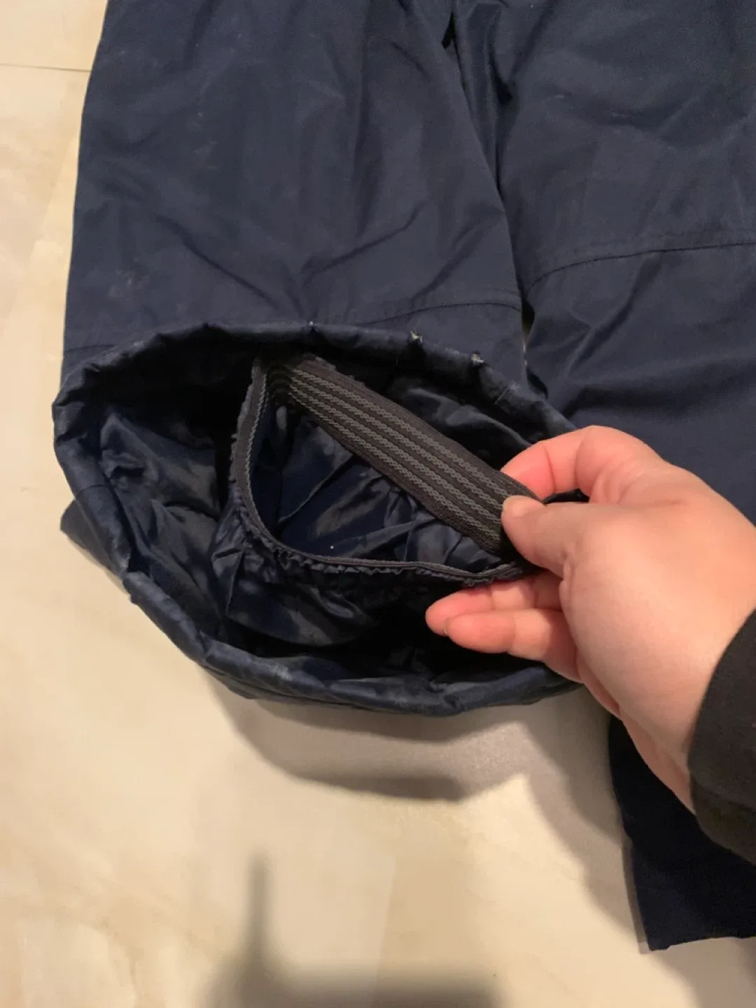 Snow Pants Youth / Pre-teen (small) w/ suspenders image indicator(3)