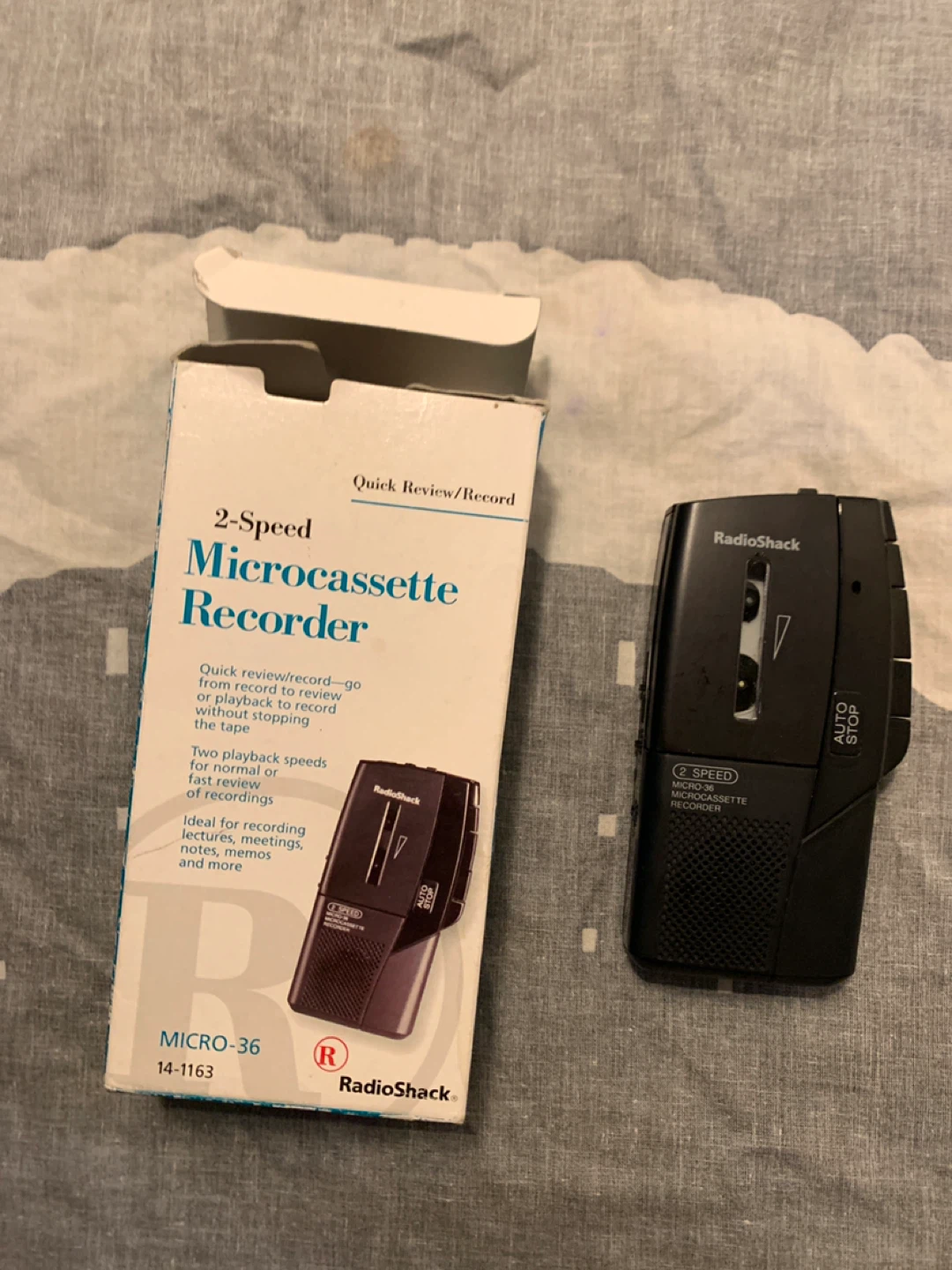 RadioShack 2-Speed Microcassette Recorder MICRO-36 - photo 3