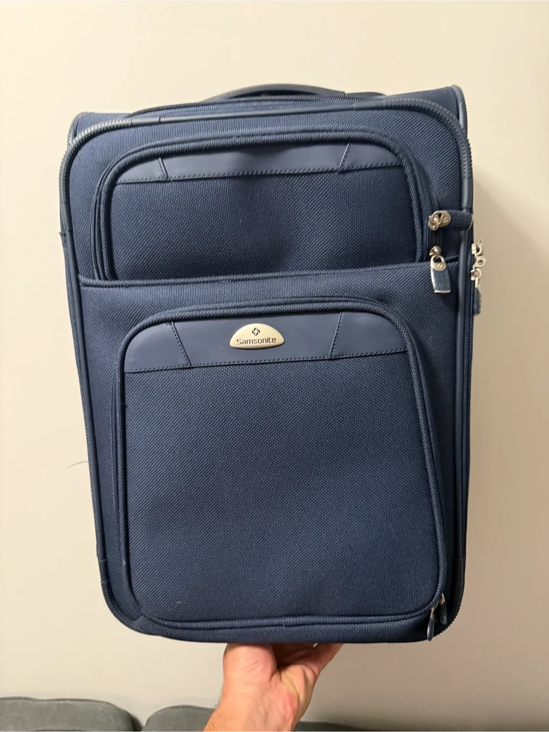 Samsonite Blue Carry-On Suitcase thumbnail
