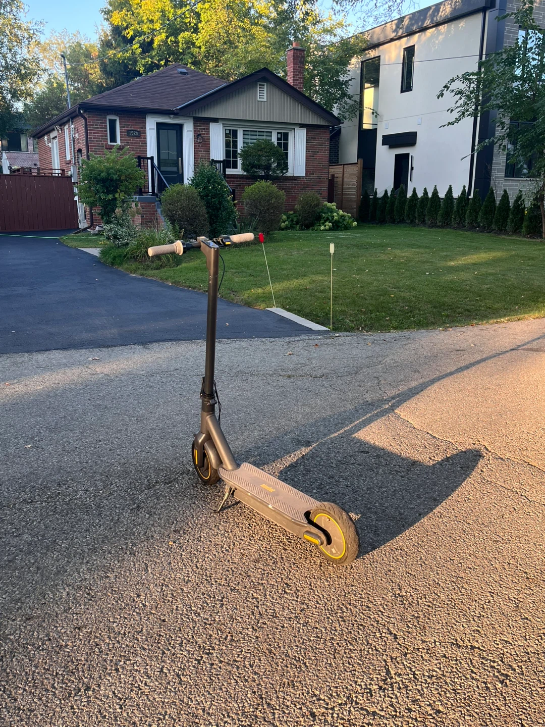 (NEED GONE ASAP) Ninebot max g30 electric scooter