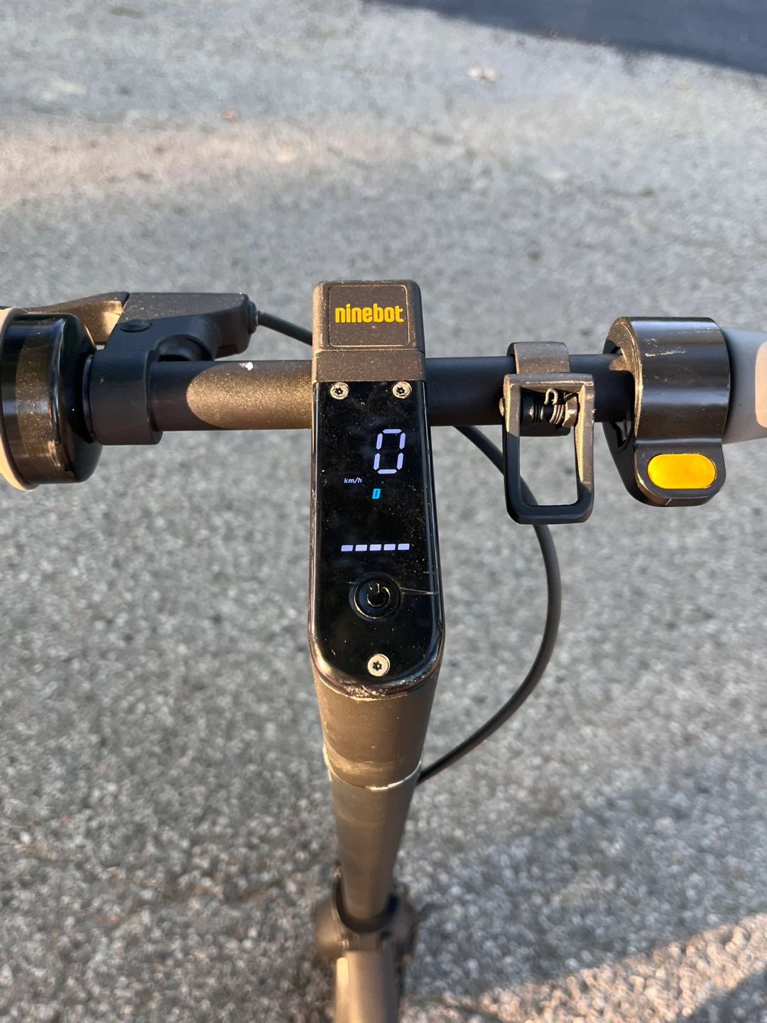 (NEED GONE ASAP) Ninebot max g30 electric scooter - photo 5