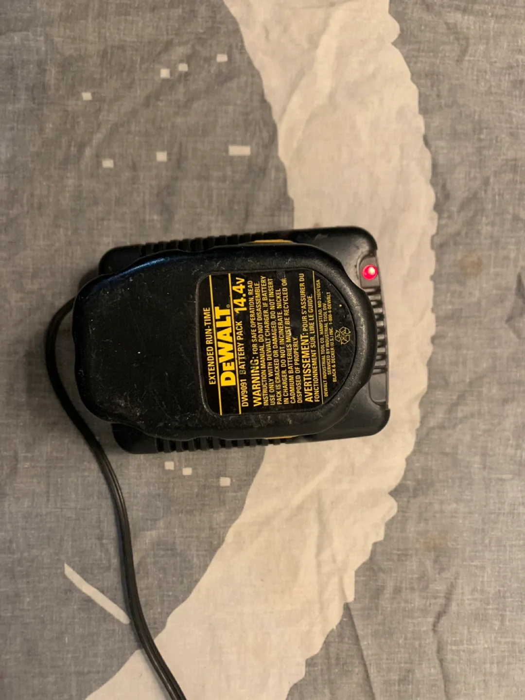 DeWalt DW9116 Battery Charger thumbnail
