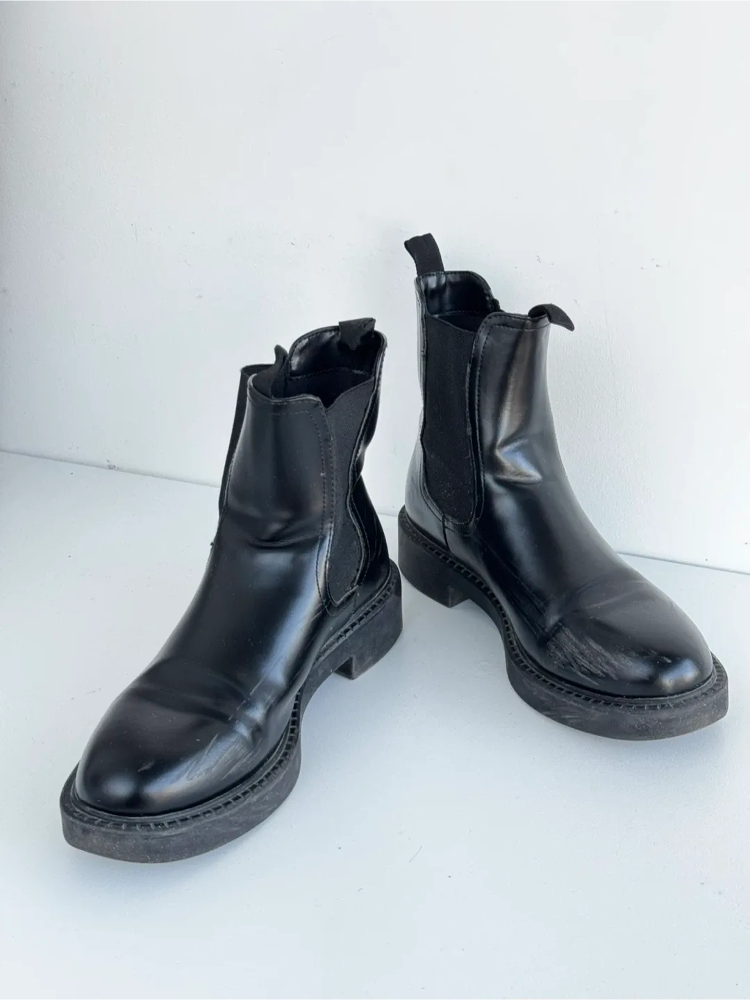 H&M Black Chelsea Boots - US 9 thumbnail