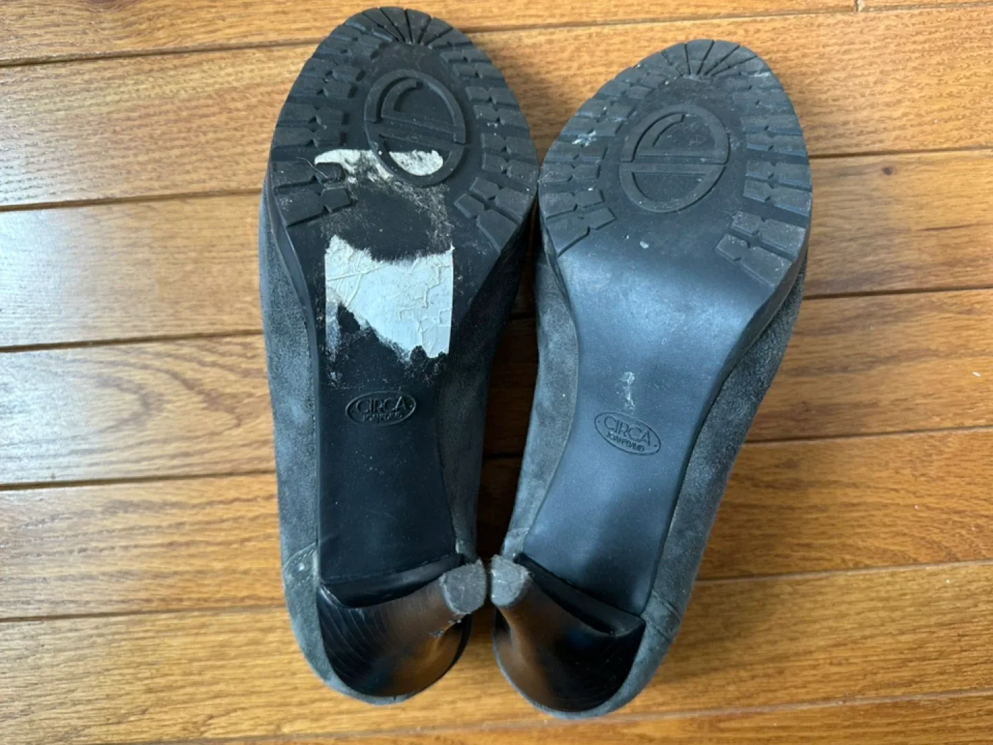 Circa Joan & David Gray Suede Heels image indicator(3)