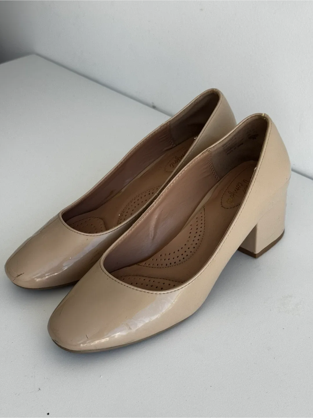 Dexflex Comfort Beige Pumps - Size 9 thumbnail