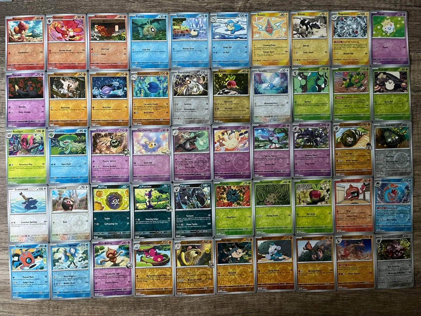 A Lot of Pokemon Cards (300+ Reverse Holo Rares) image indicator(2)
