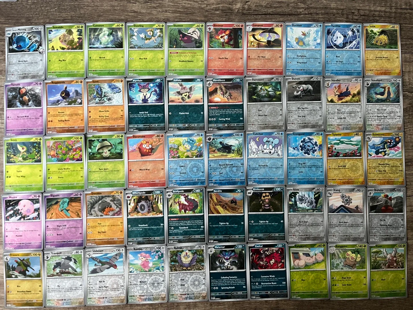 A Lot of Pokemon Cards (300+ Reverse Holo Rares) image indicator(3)