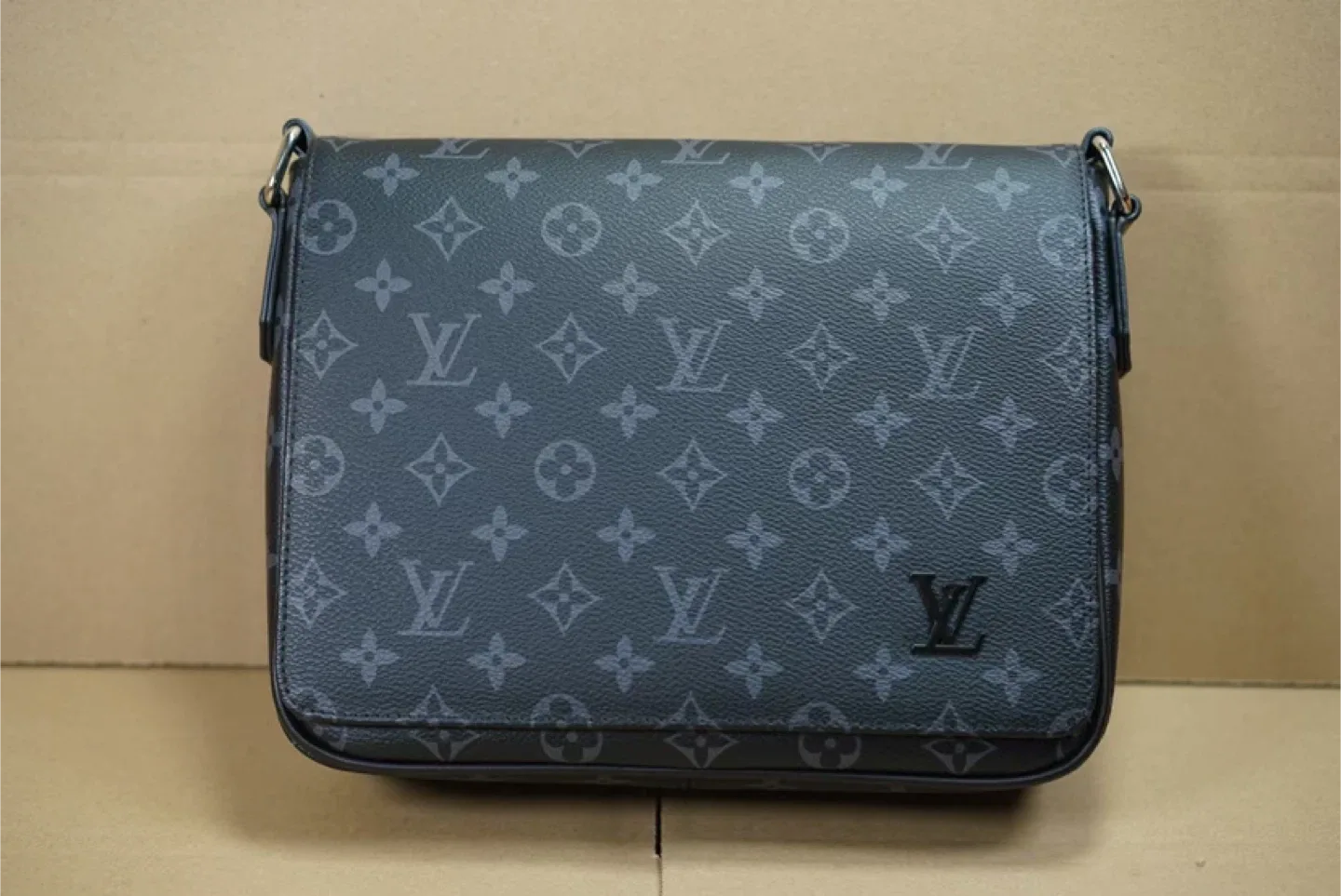 Louis Vuitton District PM NV3 Messenger Bag thumbnail